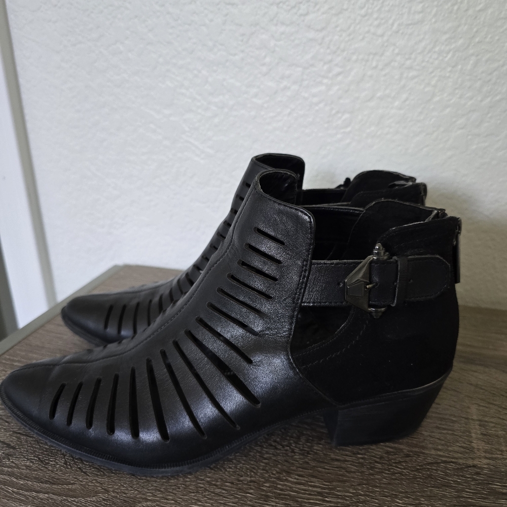 Black Women's Ankle Boots
